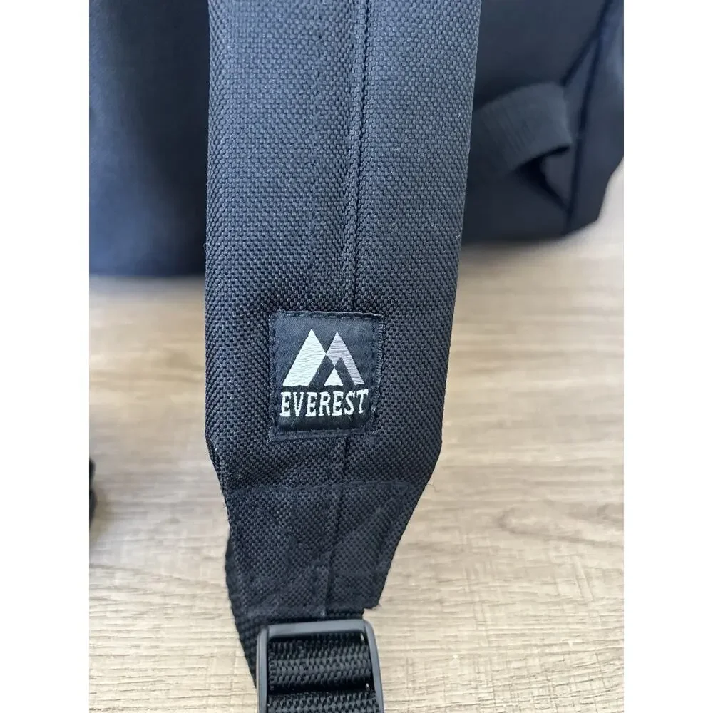 Everest Black Backpack Medium Unisex Zip Closure Front Pocket 16in